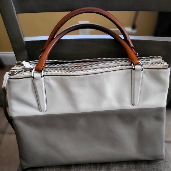 Coach Bag - Picture 1 of 13